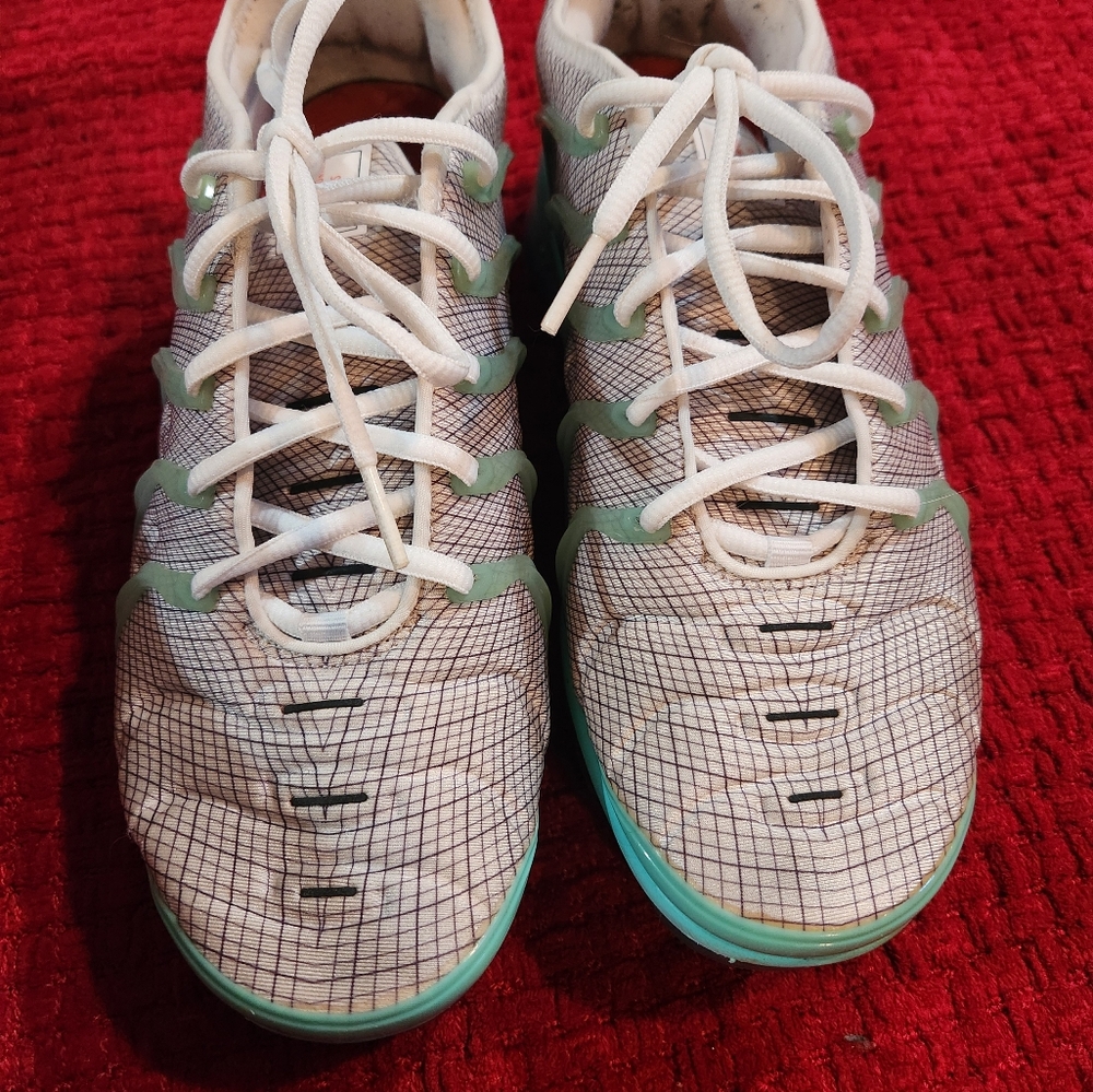 Nike sneakers size 8